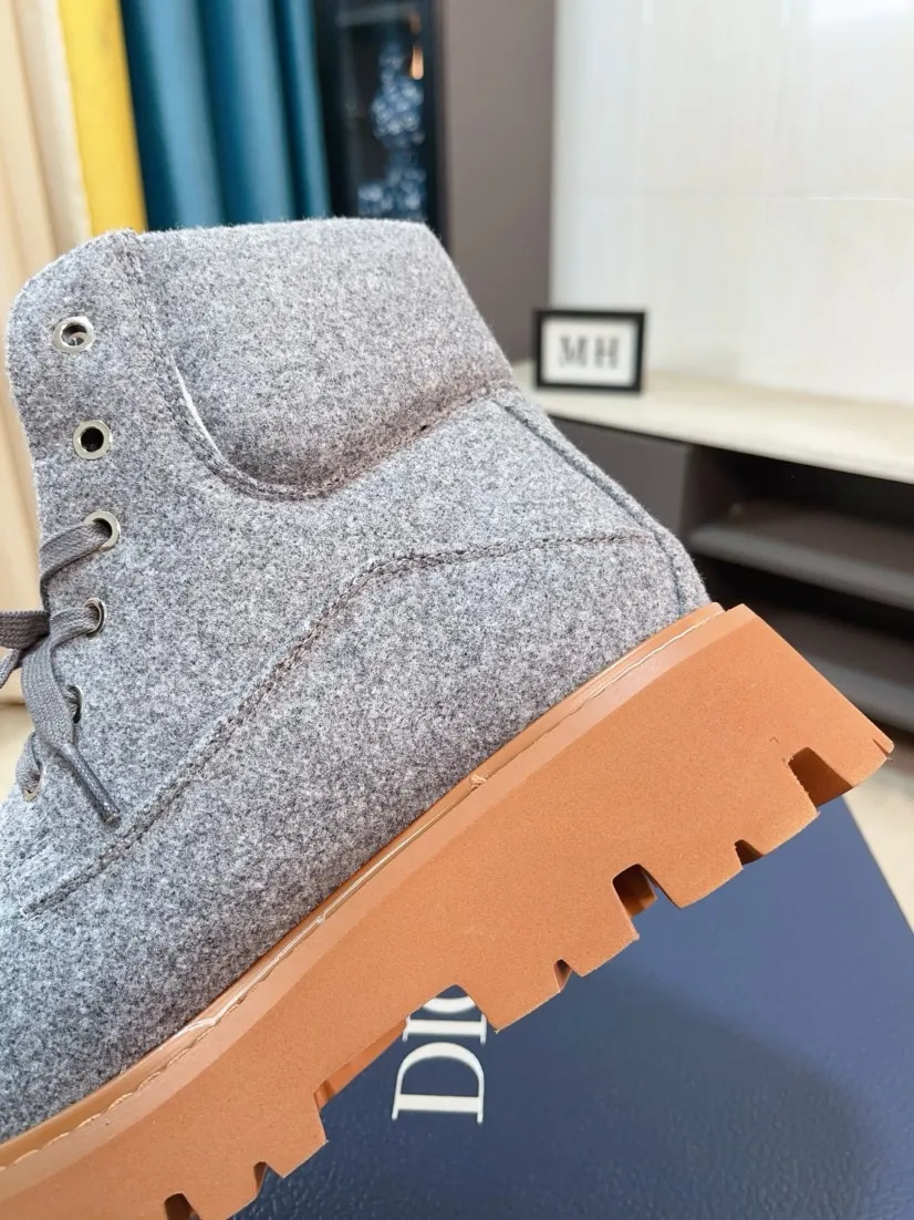 Men's shoes 💰580🌹🌹[Dior] Dior's new high-top imported nubuck leather ➕ cowhide lining, designed by European and American masters, perfect shape to create counter quality, solid color raw and wear-resistant outsole, original quality, unique and beautiful design, super versatile and very comfortable. High-end without losing taste, fashionable, cold-proof and warm! Absolute focus 39-44 size 38 45 customized